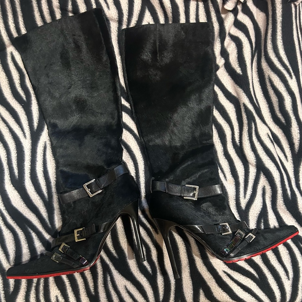 VICINI Designed By Giuseppe Zanotti Black Heeled Boots with Buckle Straps